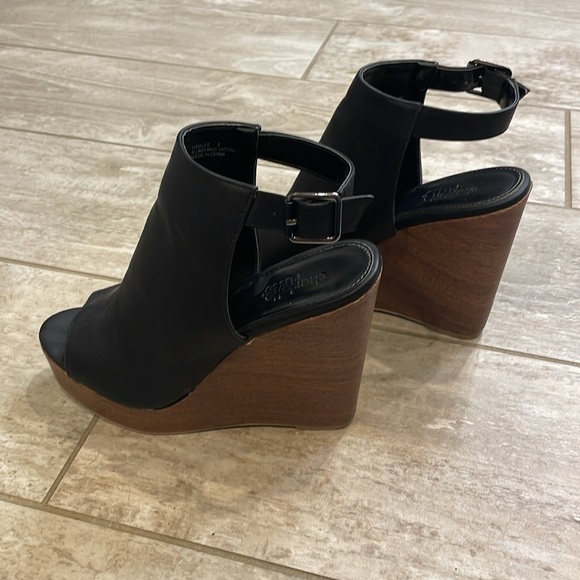 Black wedge sandals - Picture 3 of 6